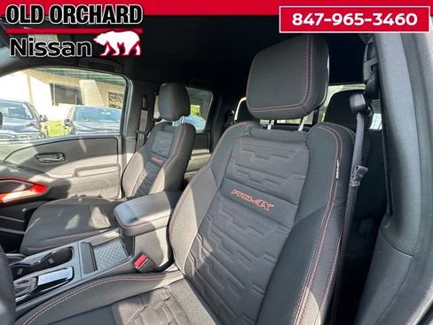 Used 2025 Nissan Frontier PRO-4X AWD/4WD image 11