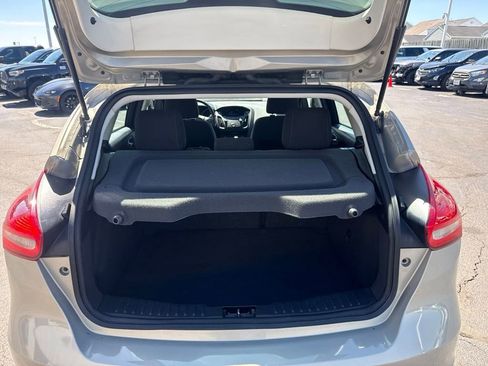 Used 2015 Ford Focus SE w/ SE Sport Package FWD image 37