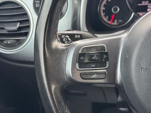 Used 2019 Volkswagen Beetle 2.0T SE FWD image 16
