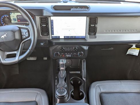 Used 2021 Ford Bronco Outer Banks image 14