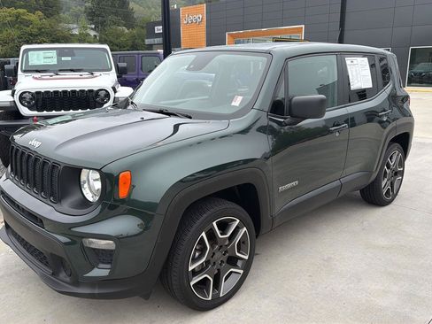 Used 2021 Jeep Renegade Sport AWD/4WD image 7