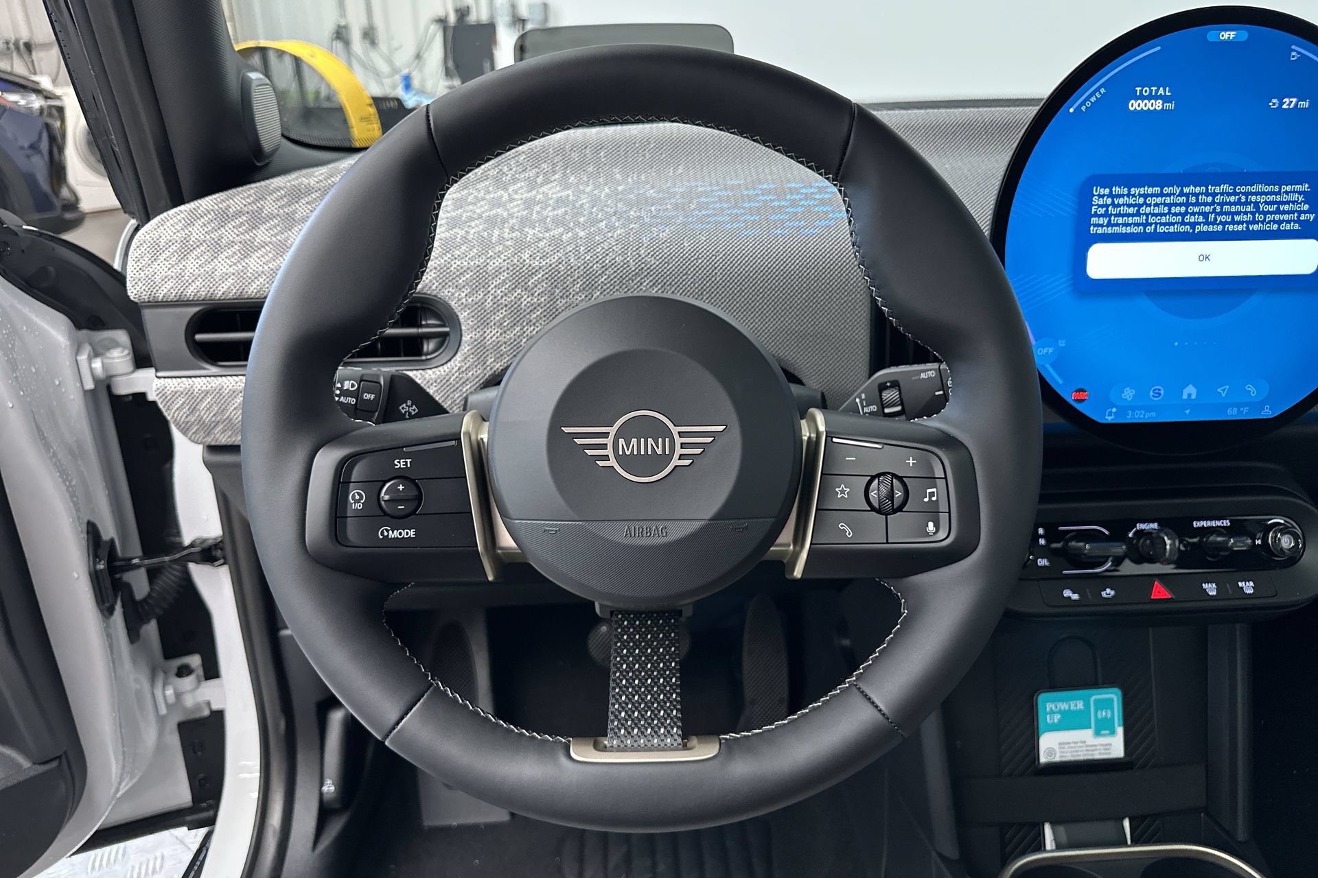 Used 2027 MINI Cooper 4-Door Hardtop FWD image 17