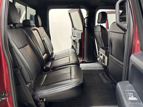 Used 2019 Ford F150 Lariat image 22