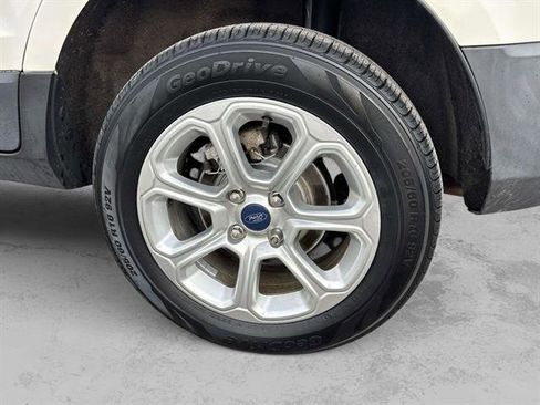 Used 2020 Ford EcoSport SE image 8