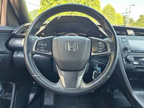 Used 2018 Honda Civic Sport image 18