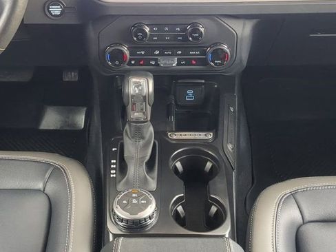 Used 2025 Ford Bronco Outer Banks image 18