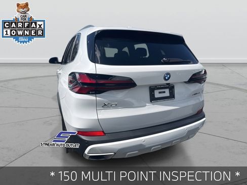 Used 2025 BMW X5 xDrive50e image 9