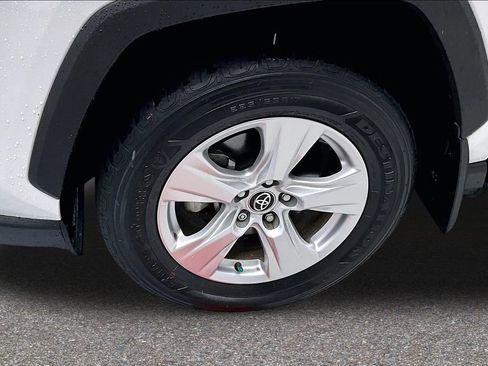 Certified 2021 Toyota RAV4 XLE FWD image 37