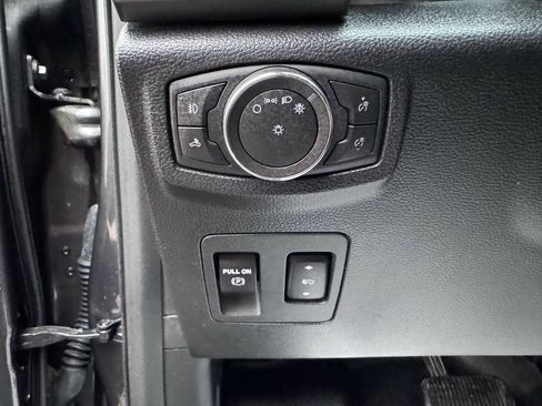 Used 2020 Ford F150 XLT w/ Equipment Group 302A Luxury image 12