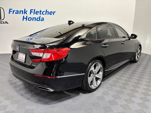 Certified 2018 Honda Accord Touring image 6