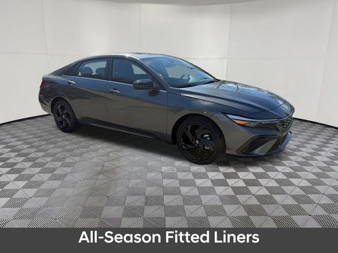 New 2026 Hyundai Elantra SEL Sport Premium FWD image 4