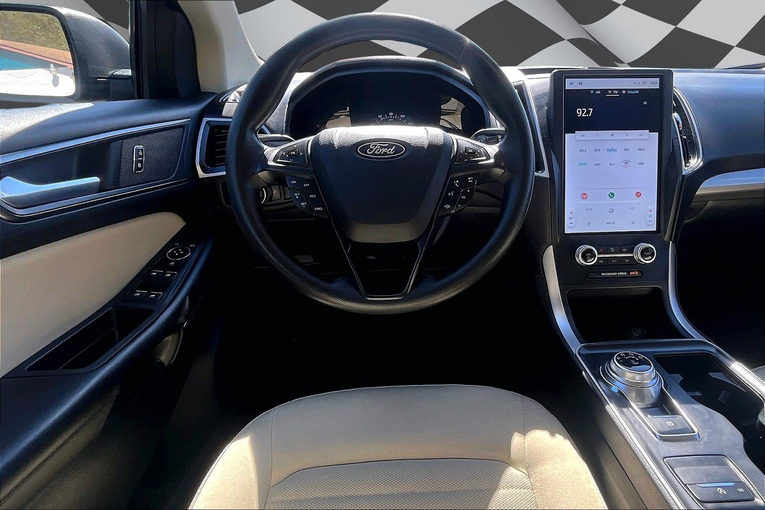 Used 2023 Ford Edge SE AWD/4WD image 6