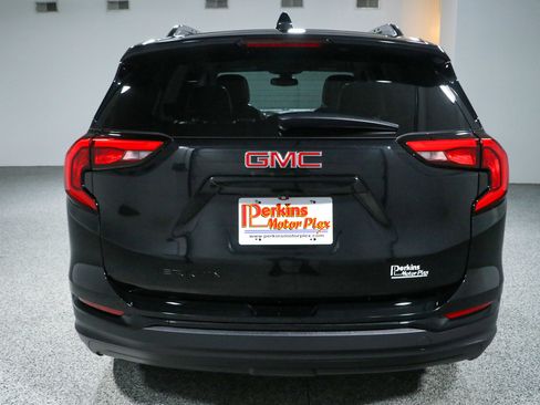 Used 2020 GMC Terrain SLT w/ Preferred Package FWD image 8
