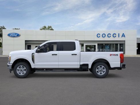 New 2026 Ford F250 XLT w/ FX4 Off-Road Package AWD/4WD image 3