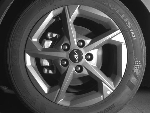 Used 2025 Kia K4 FWD image 12
