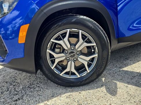 Used 2022 Kia Seltos EX AWD/4WD image 29