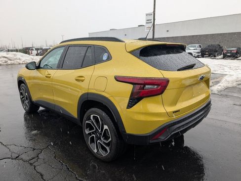 Used 2024 Chevrolet Trax RS w/ Driver Confidence Package image 5