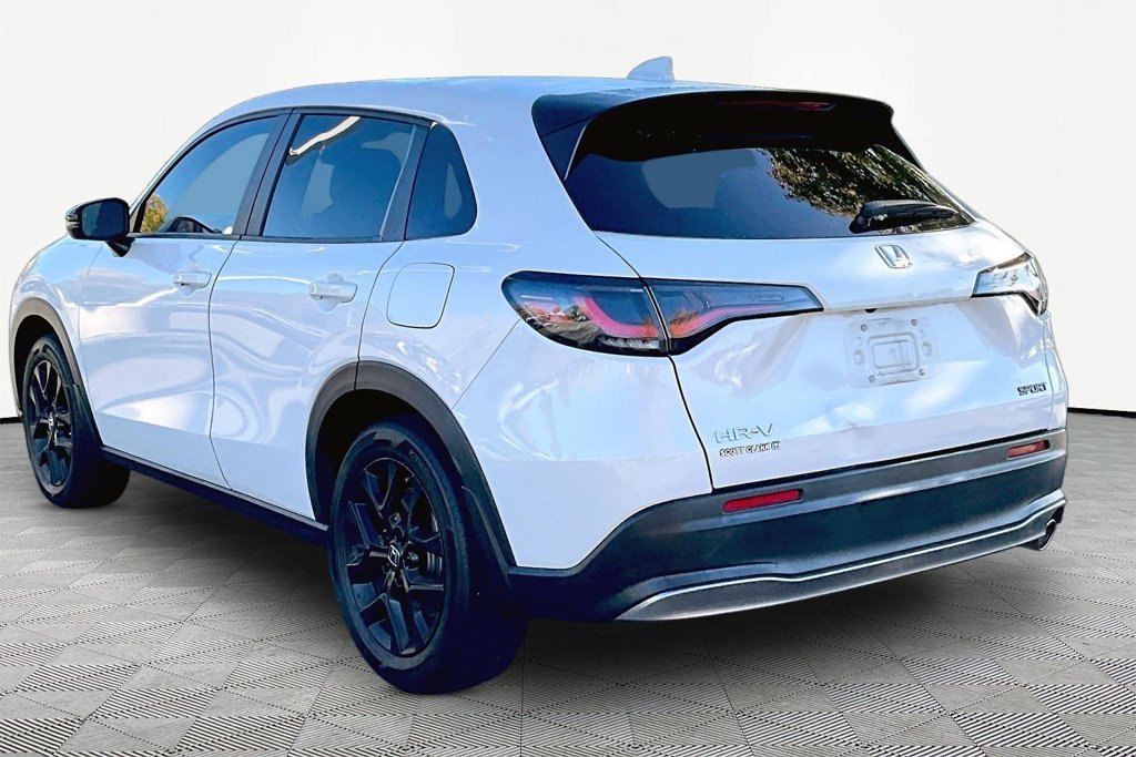 Used 2024 Honda HR-V Sport image 5