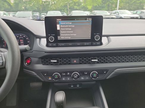 Used 2025 Honda Accord SE image 18