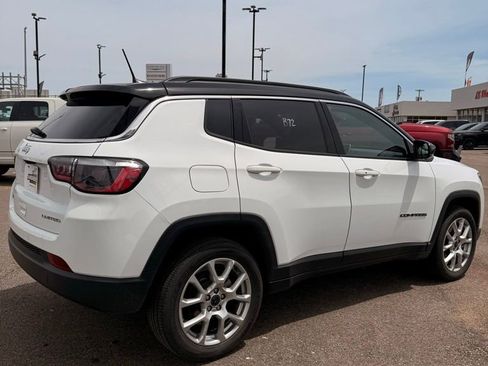 Used 2025 Jeep Compass Limited AWD/4WD image 8