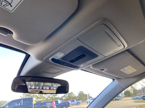 Used 2025 Honda CR-V EX image 23