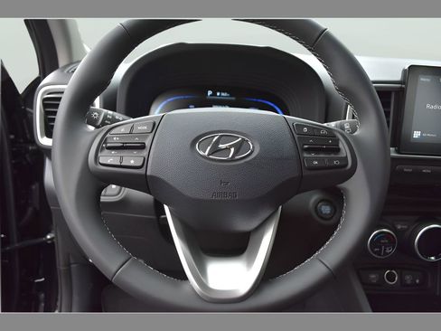 New 2026 Hyundai Venue SEL FWD image 18