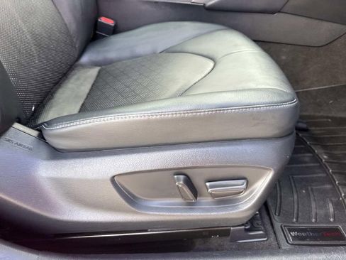 Used 2022 Toyota Camry XSE image 14