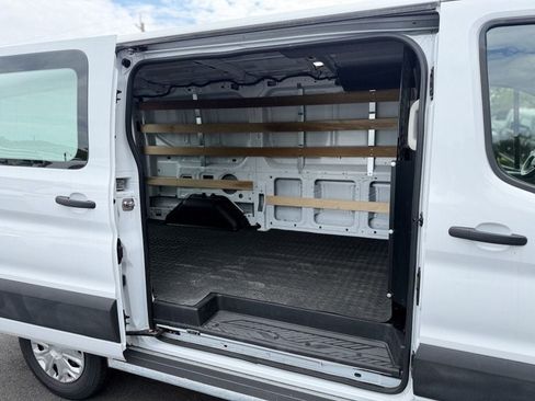 Used 2025 Ford Transit 250 Low Roof w/ Exterior Upgrade Package RWD image 3