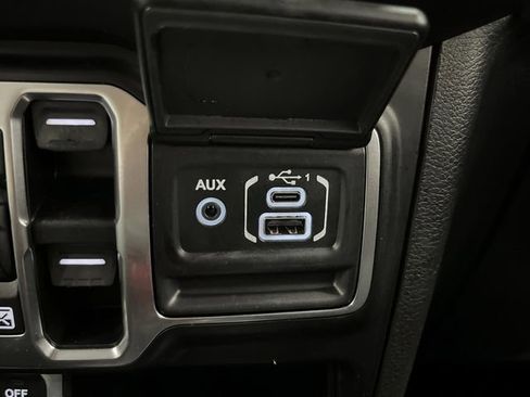 Used 2021 Jeep Wrangler Unlimited Rubicon image 22