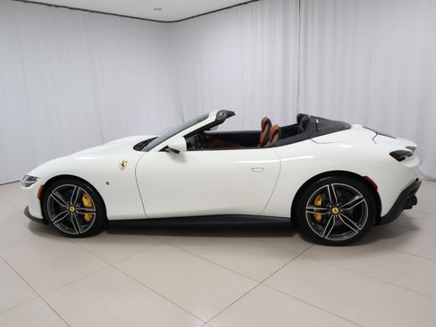 Certified 2024 Ferrari Roma Spider image 16