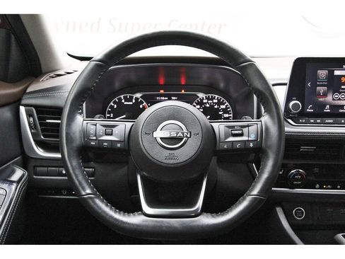 Used 2023 Nissan Rogue SV w/ SV Premium B Package FWD image 13