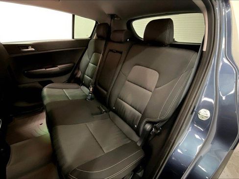 Used 2020 Kia Sportage LX image 25