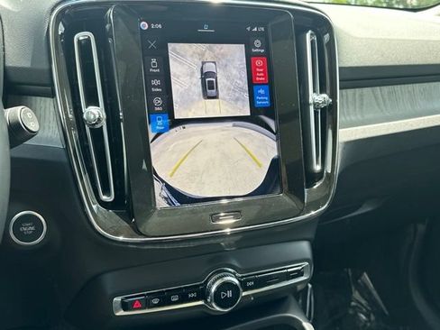 Certified 2026 Volvo XC40 B5 Plus AWD/4WD image 23