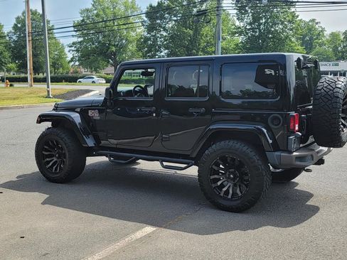 Used 2016 Jeep Wrangler Unlimited Sahara AWD/4WD image 6