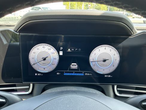 Used 2025 Hyundai Elantra SEL FWD image 21