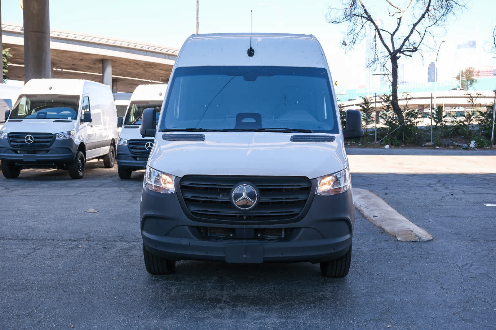 New 2025 Mercedes-Benz eSprinter 170 Cargo image 2