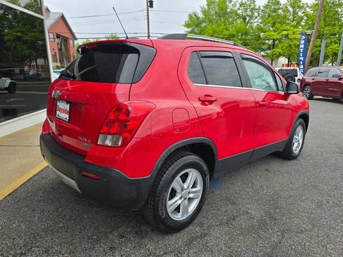 Used 2016 Chevrolet Trax LT w/ LT Sun and Sound Package AWD/4WD image 35