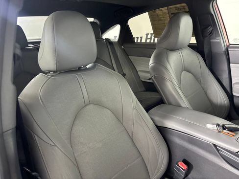 Used 2022 Toyota Avalon Limited w/ Advanced Safety Package FWD image 31