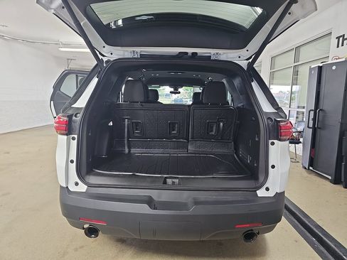 Used 2023 Chevrolet Traverse LT w/ LPO, Floor Liner Package AWD/4WD image 17