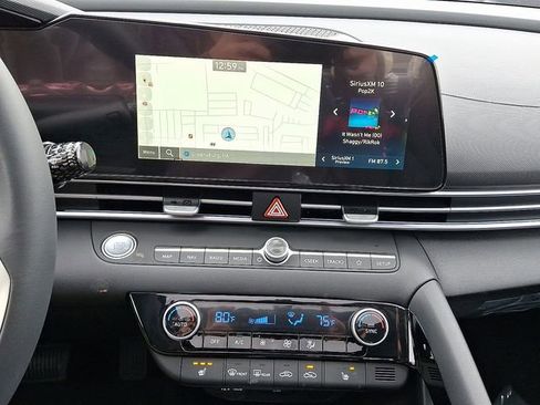 New 2026 Hyundai Elantra Limited FWD image 8