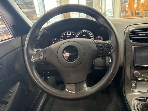Used 2012 Chevrolet Corvette Z06 w/ 2LZ Preferred Equipment Group RWD image 17