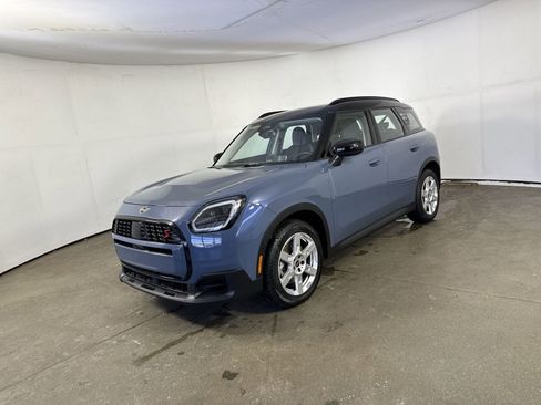 Used 2025 MINI Cooper Countryman S image 2
