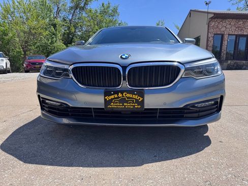 Used 2017 BMW 530i xDrive AWD/4WD image 2