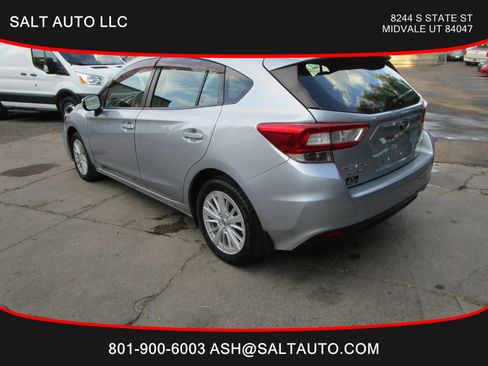Used 2019 Subaru Impreza 2.0i Premium image 5