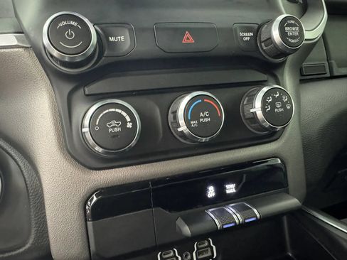 Used 2020 RAM 1500 Big Horn AWD/4WD image 20