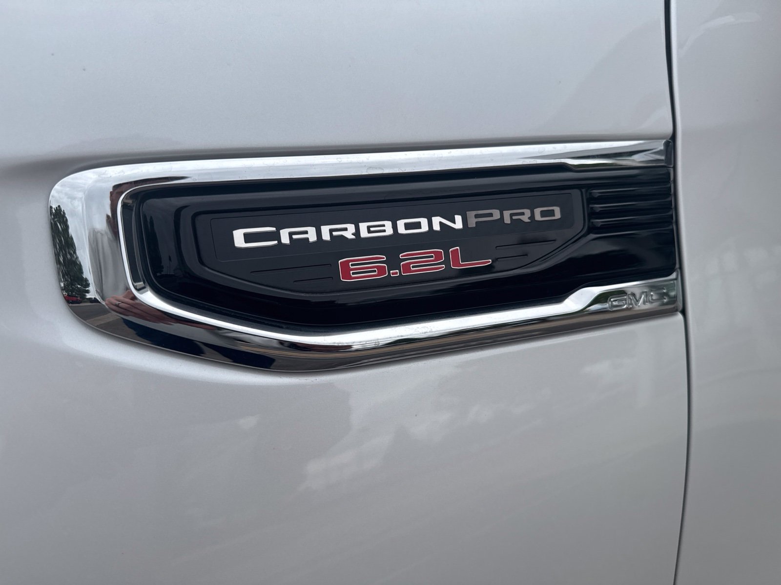 Used 2024 GMC Sierra 1500 Denali AWD/4WD image 3