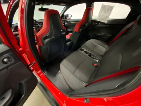 Used 2018 Honda Civic Type R image 17