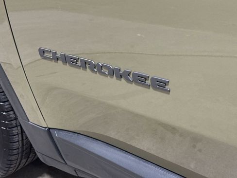 New 2026 Jeep Cherokee Laredo AWD/4WD image 25