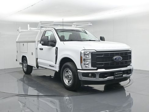 New 2025 Ford F350 XL w/ XL Chrome Package RWD image 60