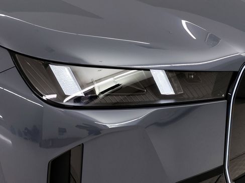 New 2026 BMW iX xDrive60 w/ M Sport Package image 3